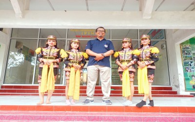 SEMARAK HUT ke-40 SMP NEGERI 2 KOKAP “Dengan semangat HUT Ke-40, kita rawat lingkungan”